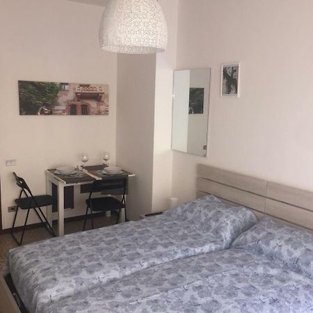 Room Verona Holidays Экстерьер фото
