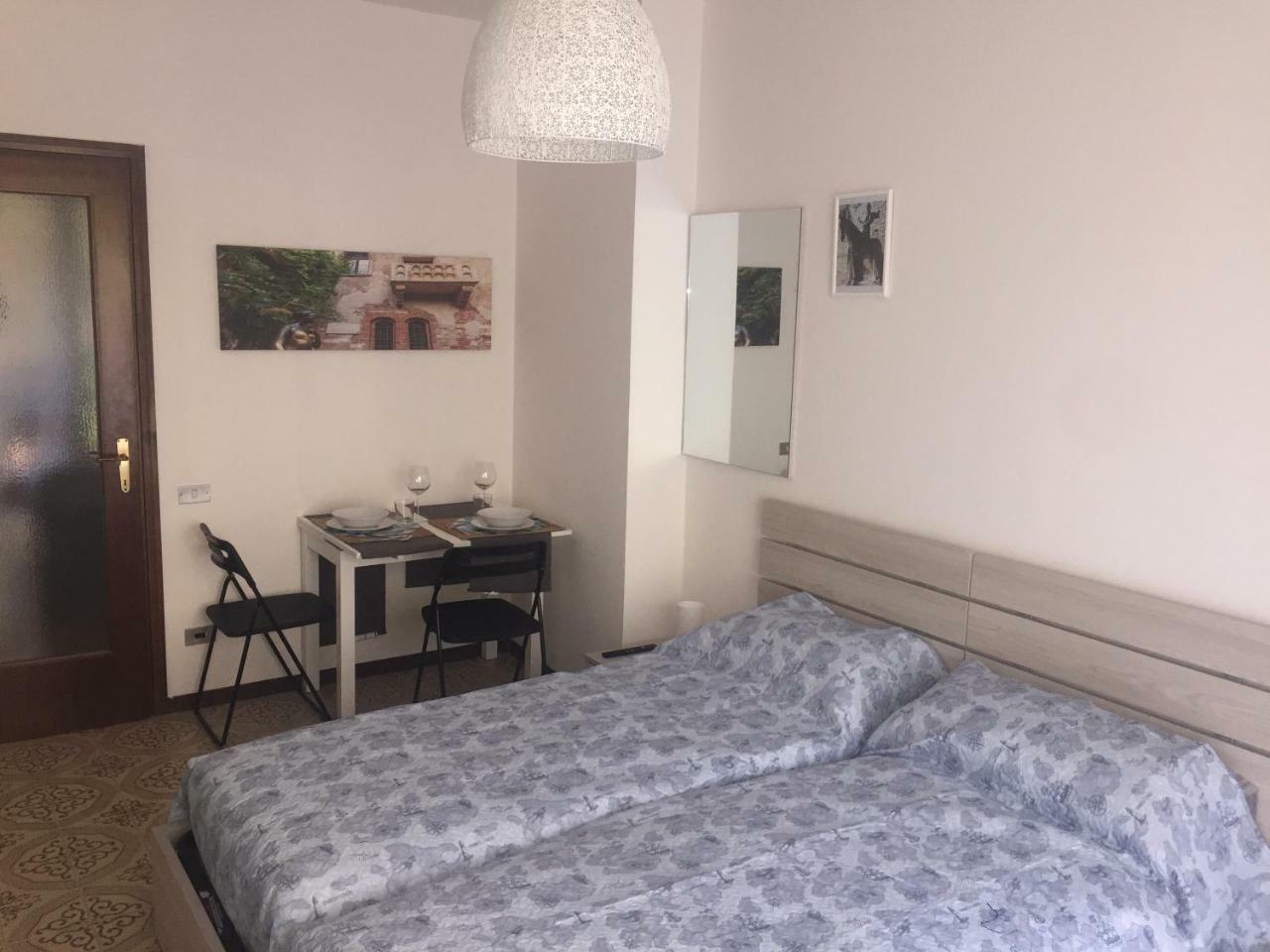 Room Verona Holidays Экстерьер фото