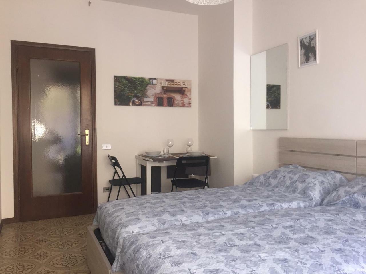 Room Verona Holidays Экстерьер фото